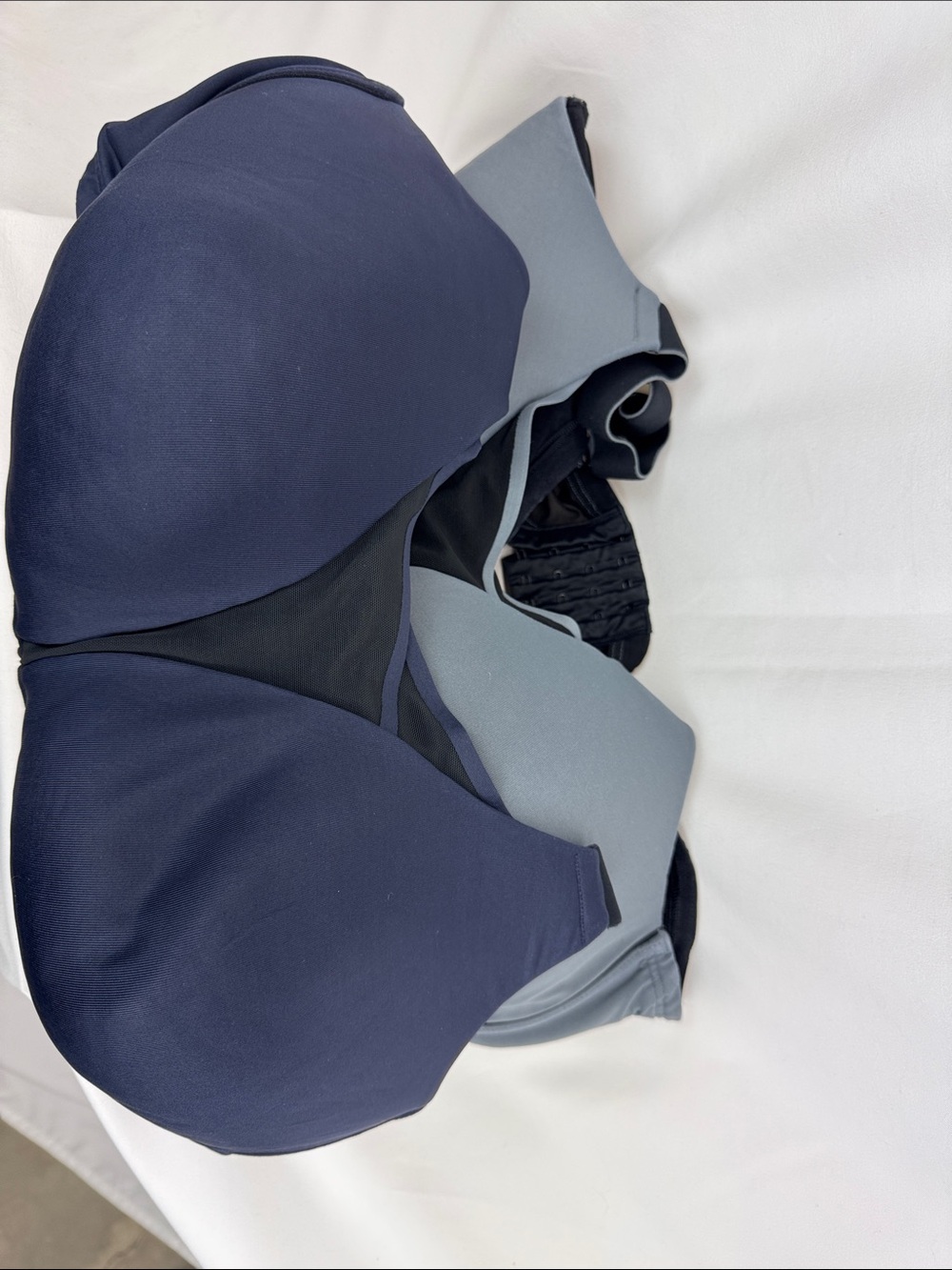 Livi Actively 44DD sports bras set of two wireless
